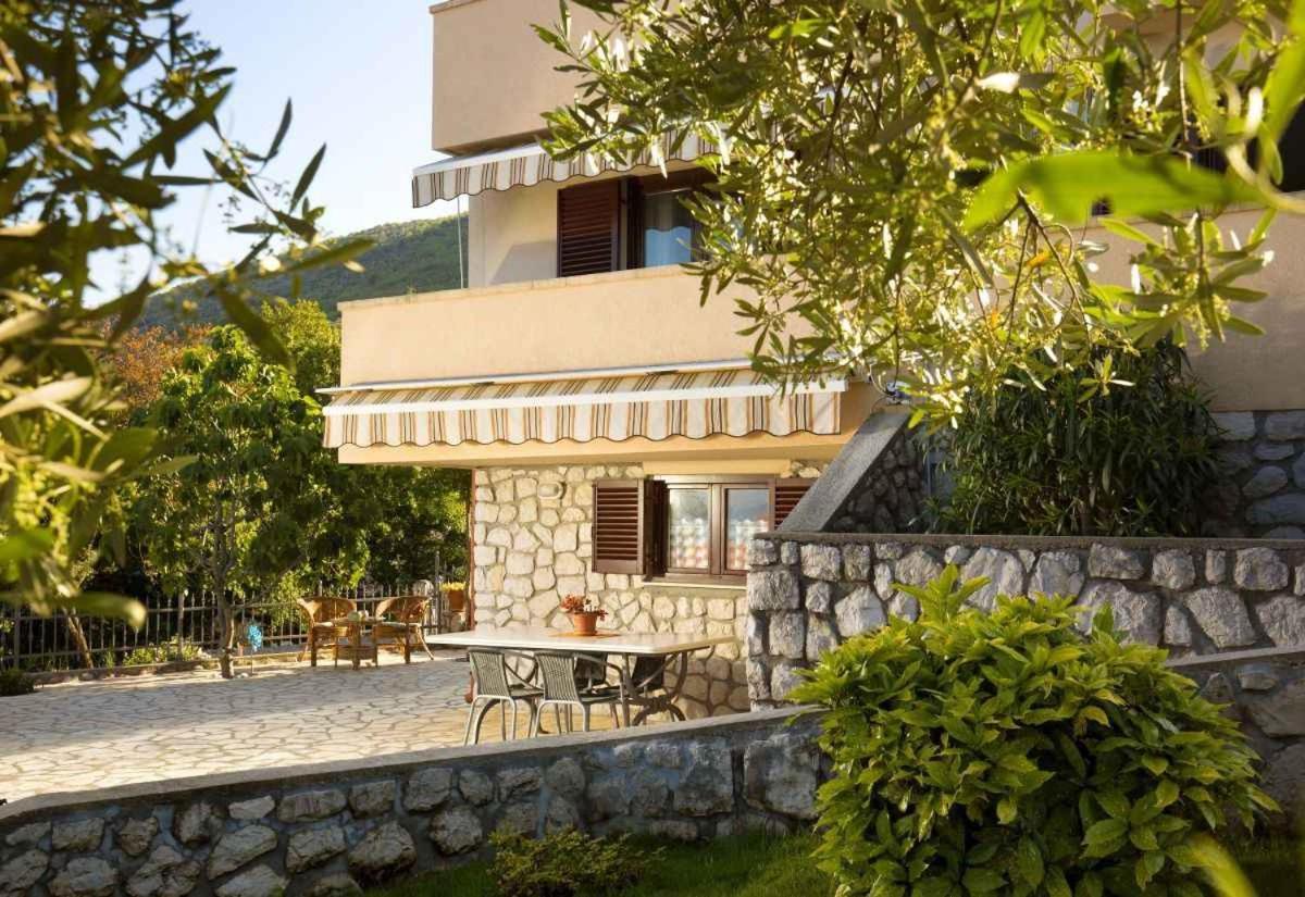 Apartment In Ravni/Istrien 8872 외부 사진